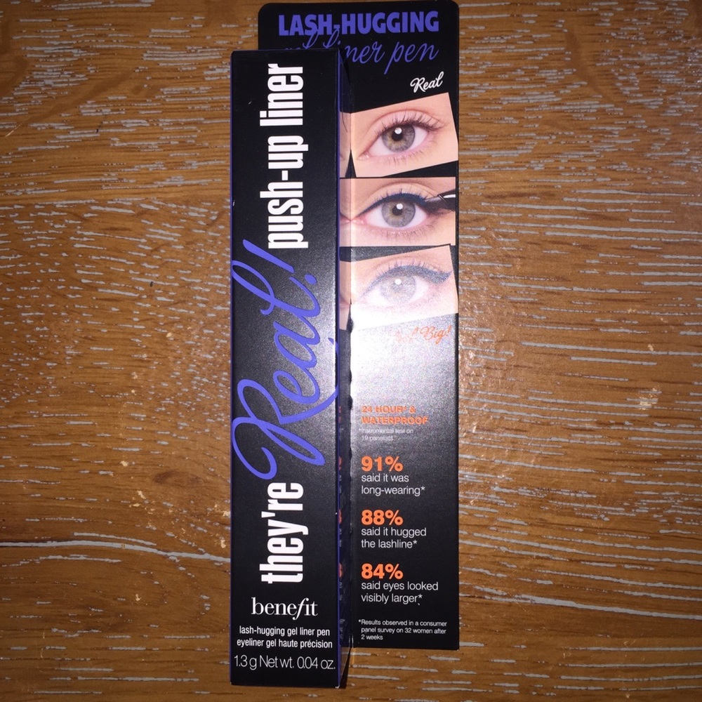Benefit They’re Real Push-up Liner NIB